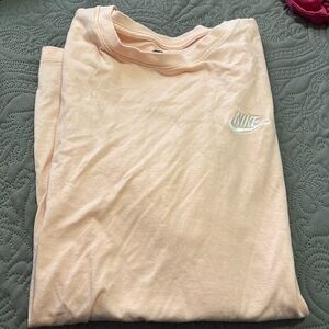 NWOT light pink Nike tshirt